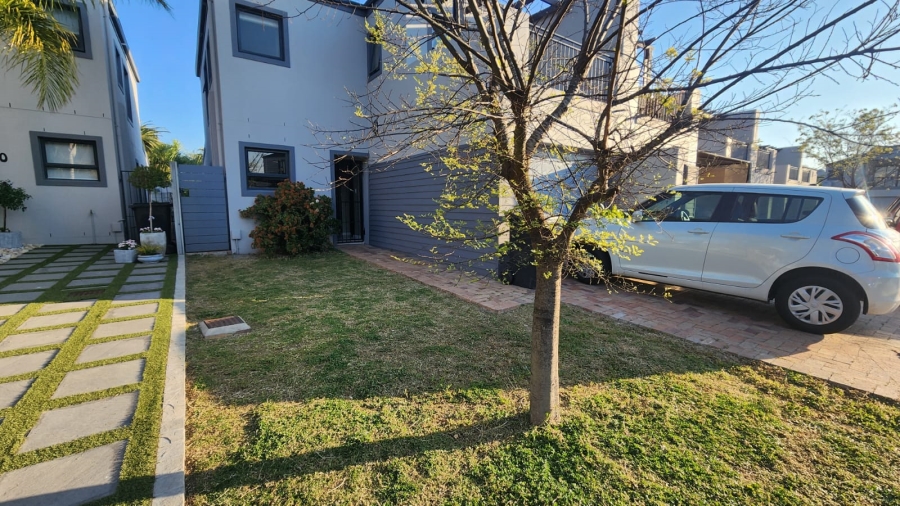 3 Bedroom Property for Sale in Protea Heights Western Cape